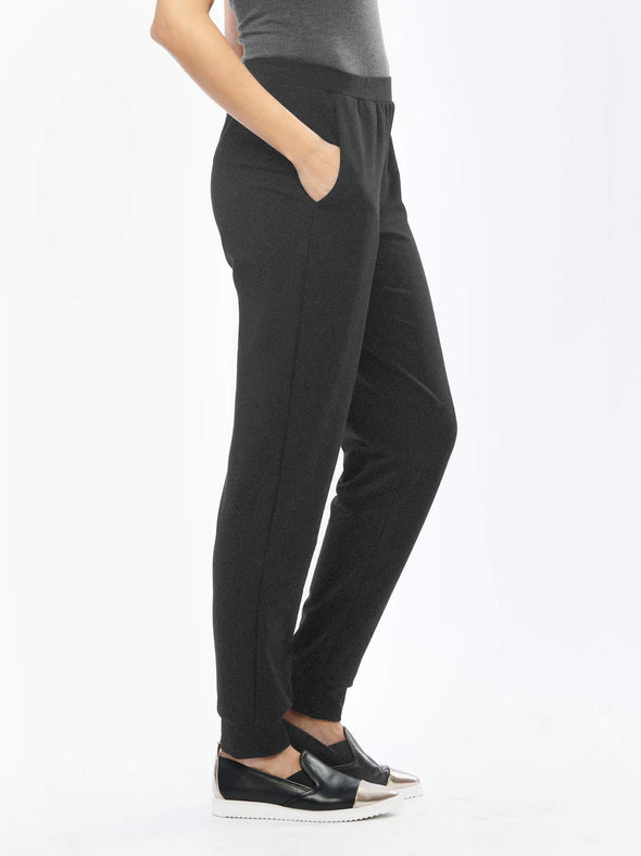 A side close up image of Miik's Henley lounge jogger in charcoal