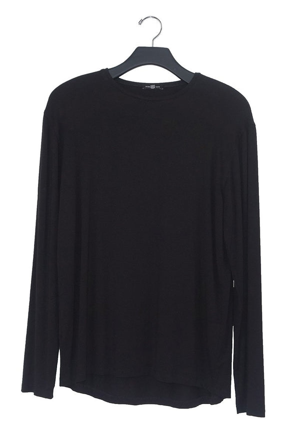 An off figure of Miik's Jamie round neck long-sleeve in black.